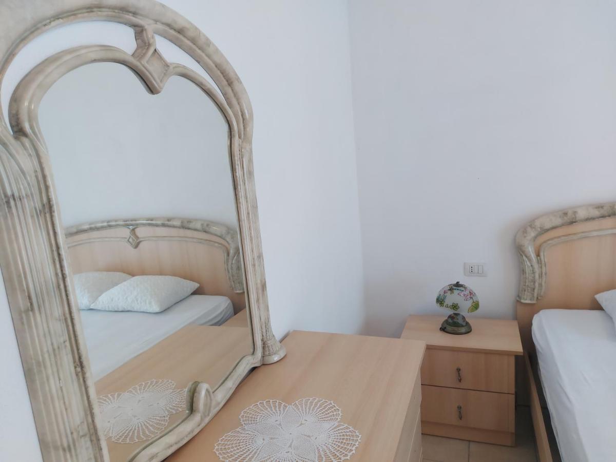 Nm - Classic Apartment Durrës 외부 사진