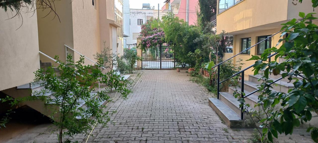 Nm - Classic Apartment Durrës 외부 사진